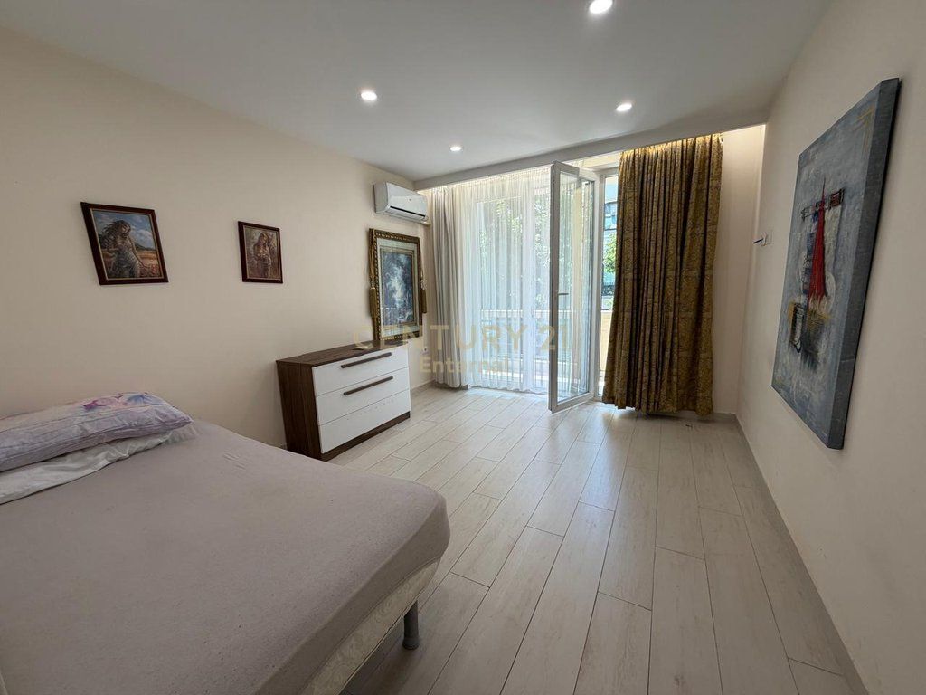 Apartament 2+1 me Qira – Rruga e Durrësit 800 € /Muaj