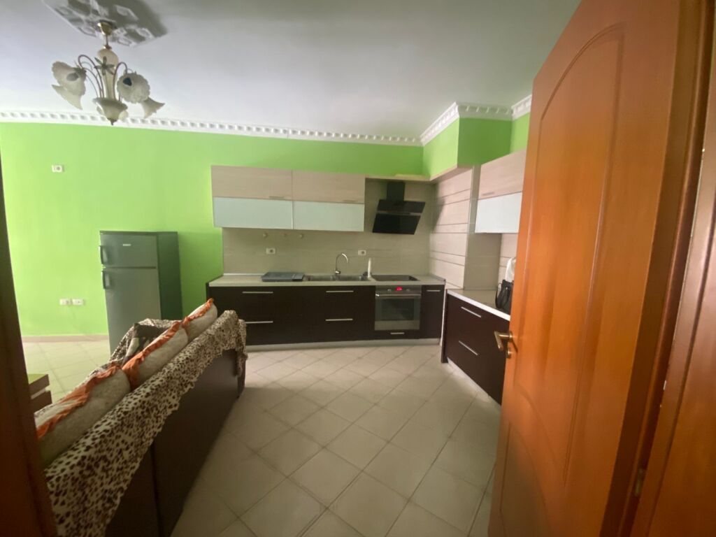 🏡 Apartament 2+1+2 me qera  📍Astir, Rruga Sabri Perveza