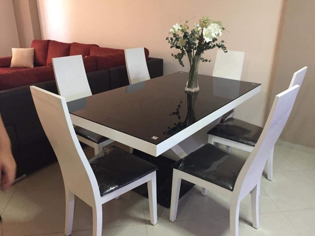 Apartment 2+1, Astir!