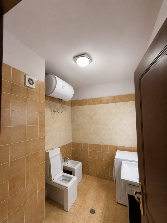 Ish Parku - 1+1 Modern For Rent Behind Square 21 - The apartment is located on the 5th floor of a new building with an elevator - Orientation East - West (sun all day) - Air conditioning in every room - Building with thermal insulation The apartment is available on August 3 but we can see it earlier.