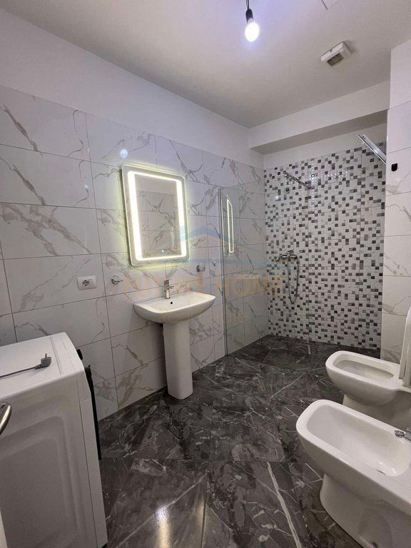 Qera, Apartament 2+1, Rruga e Kavajes, Tiranë.