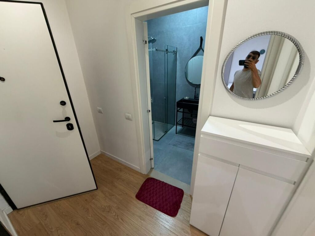🏡 Jepet me qira apartament 1+1  📍 Adresa: Përballë Amerikan 3, Milo 2000
