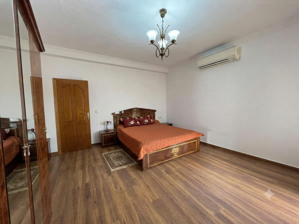 Qera, Vilë 3-Katëshe, Farke.