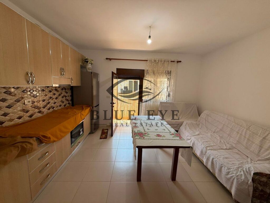 Apartament 2+1 per Shitje në tek Muzeumi, Durrës !