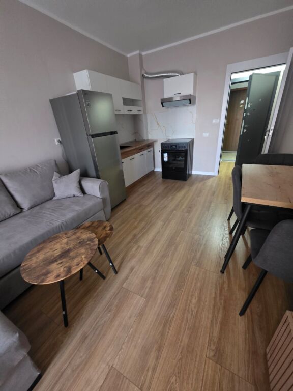 Affitto | Apartament 2 + 1 | Rruga 5 Maji | 600 €/mese