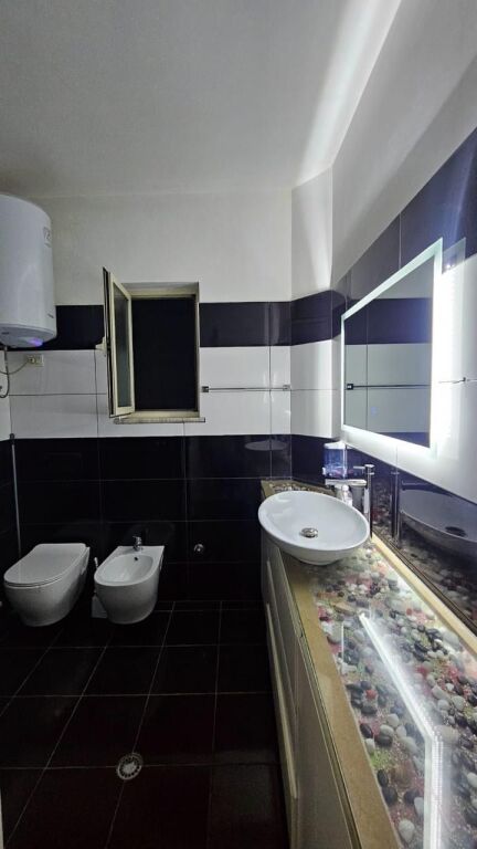Apartament 1+1 per qera perball delijorgjit