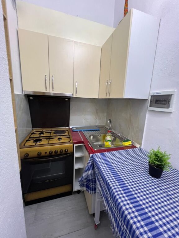 Garsoniere per qira te Globi Rrug Kavaje