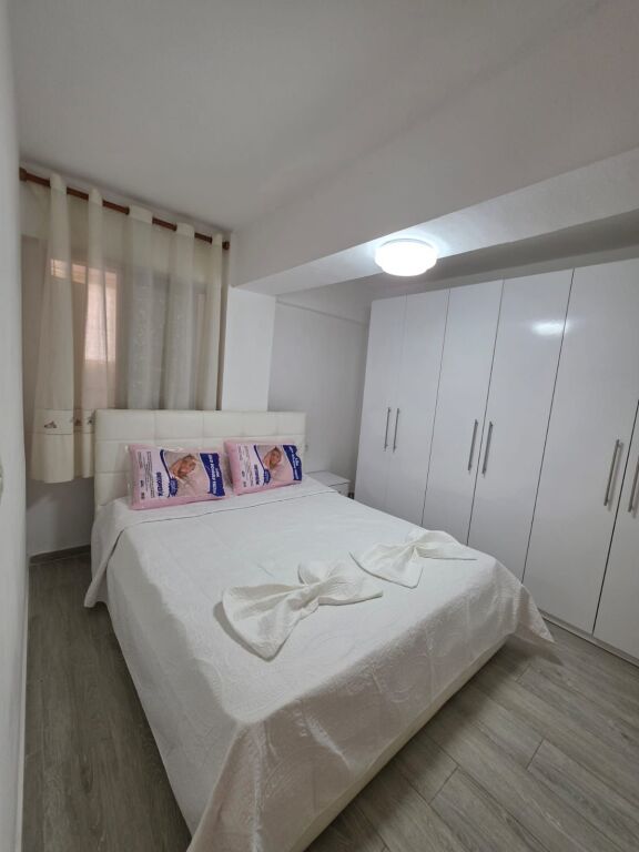Appartamento 2+1 in affitto – Via Durazzo, vicino all'Hotel Colosseo !