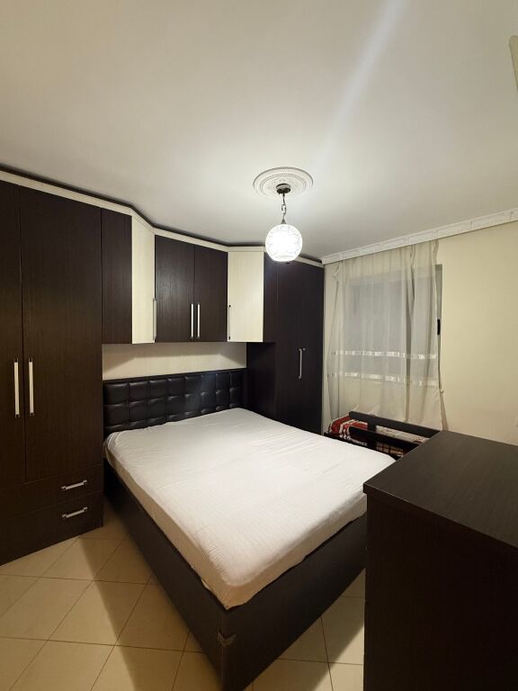 JEPET ME QERA – Apartament 1+1