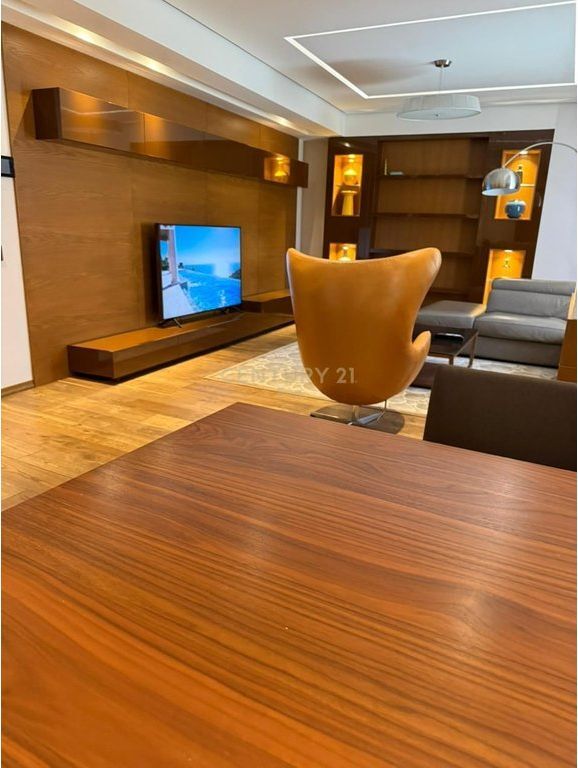 SHITET SUPER APARTAMENT + POST PARKIMI NE VOLLGA BALLORE ME DETIN, DURRES ! 500,000 €