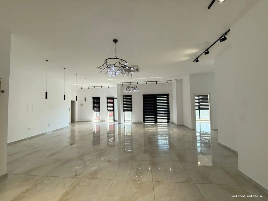 Office for Rent at Pharmacy 10 (ID BZ21003) Tirana