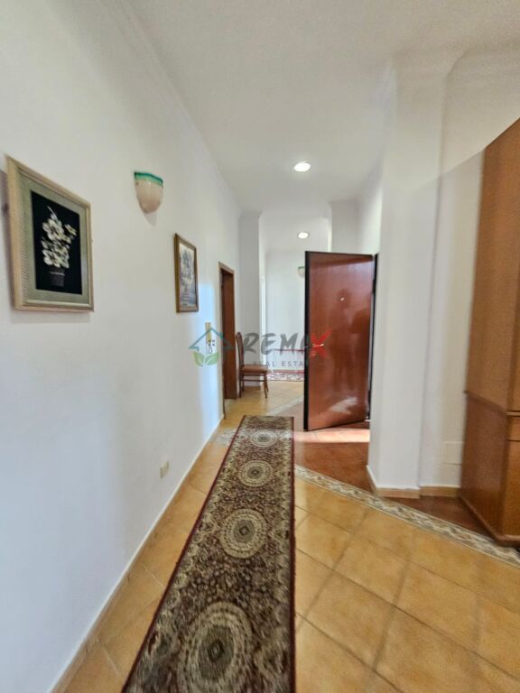 🏡 **JEPET ME QIRA APARTAMENT 2+1+2 – ISH FABRIKA E BUKËS, DURRËS**