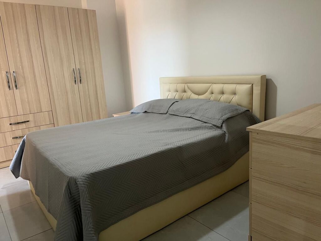 JEPET APARTAMENT ME QERA 2+1, PALLATI ME SHIGJETA