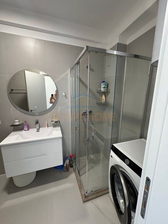 Affitto, Appartamento 2+1 Univers City, Tirane.