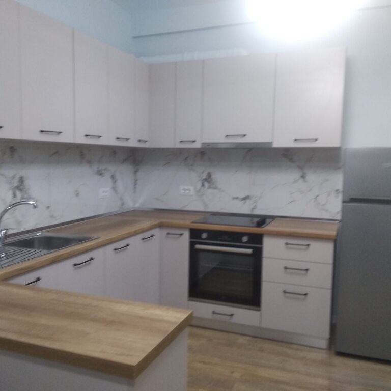 Apartment 1+1 for rent at E 88 !