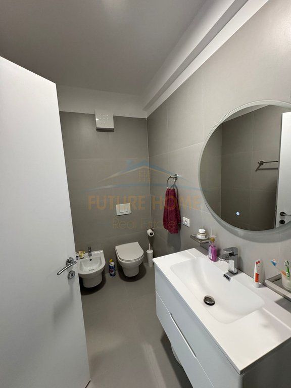 Affitto, Appartamento 2+1 Univers City, Tirane.