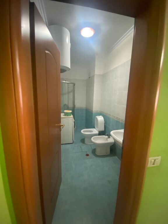 🏡 Apartament 2+1+2 me qera  📍Astir, Rruga Sabri Perveza