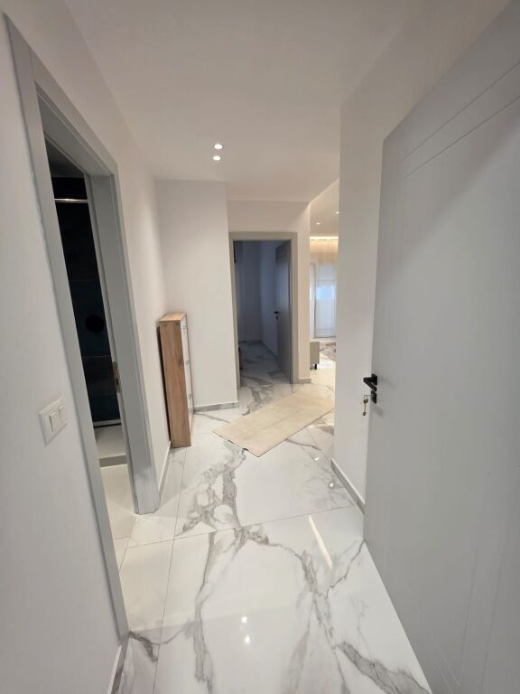 Affitto | Apartament 1 + 1 | Rruga Dritan Hoxha | 550 €/mese