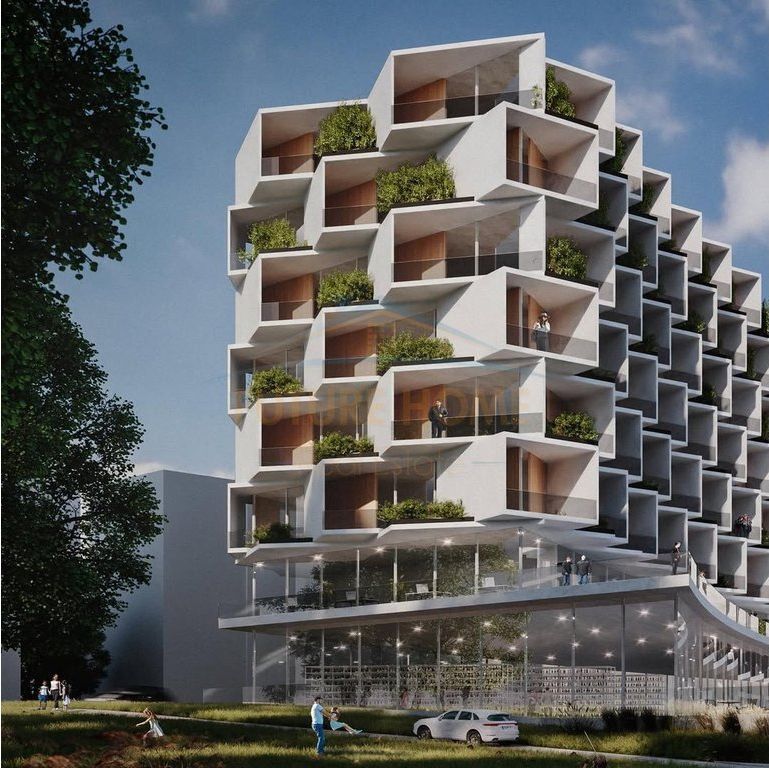 Shitet, Apartament 2+1+2+Verandë, Liqeni i Thatë, Tiranë