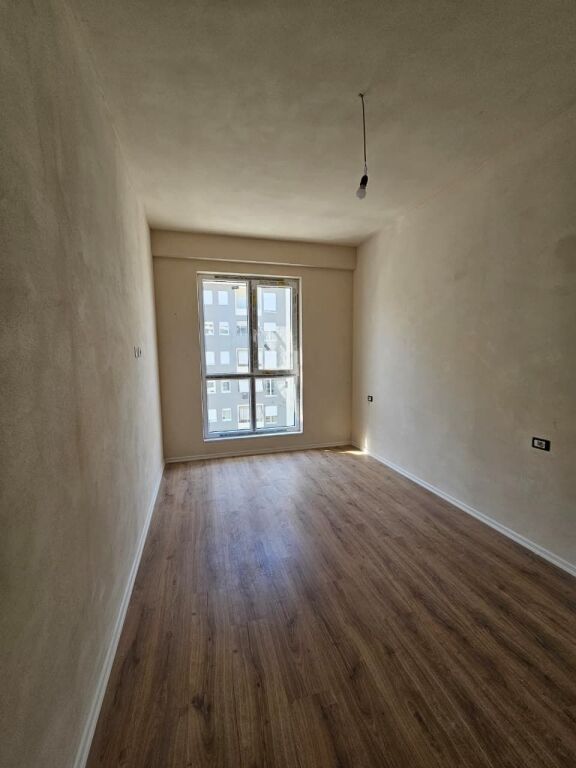Apartment 3+1+2 + Storage – Paris Commune