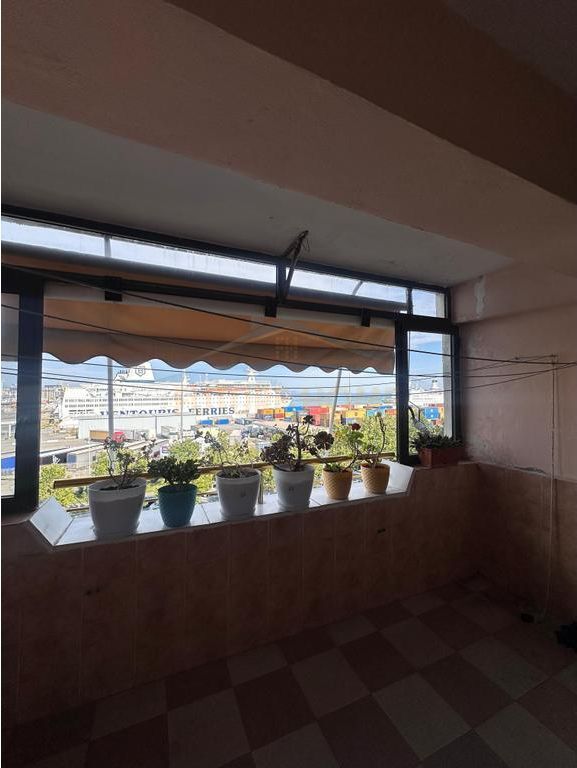 Qera, Apartament 2+1,Rruga Portit,Durres