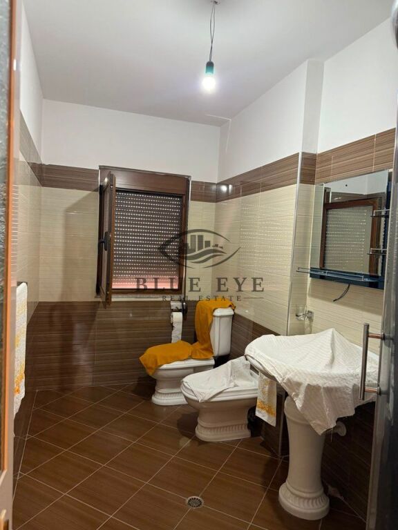 Apartament 2+1 per Shitje në tek Muzeumi, Durrës !