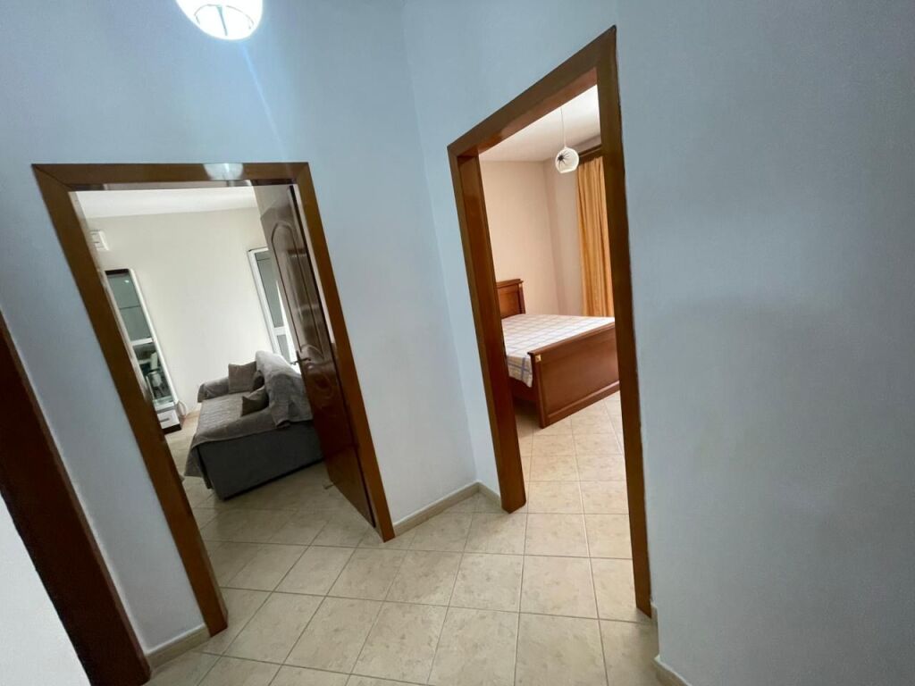 Apartament 1+1 per qera ne Astir !