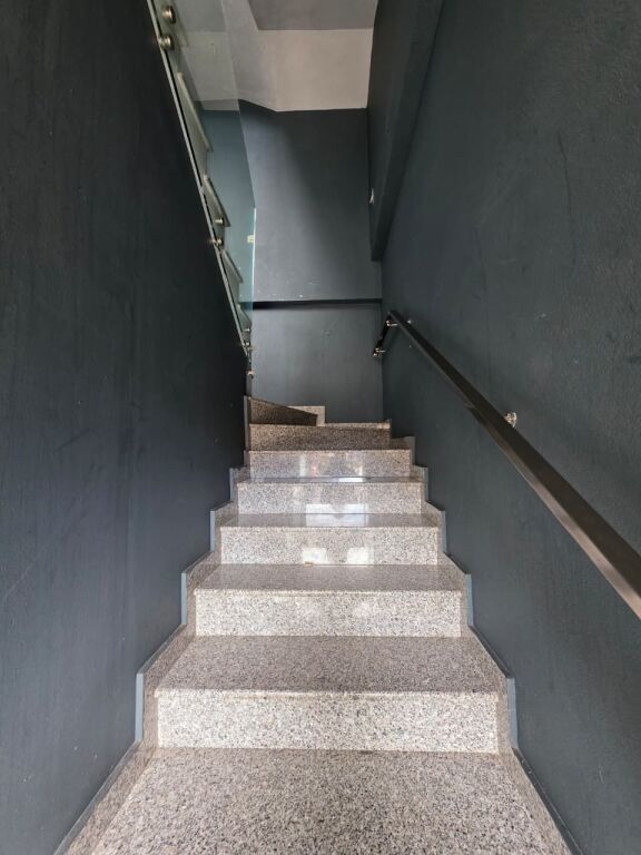 Rent | Ambjent Biznesi | Laprake | 1800 €/month