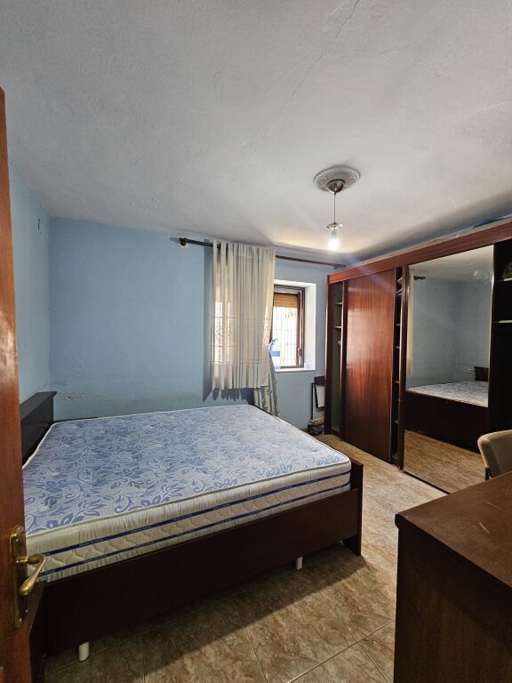 JEPET ME QIRA APARTAMENT 1+1 – RRUGA E ELBASANIT, PRANË ATSH-së