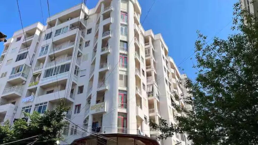 Durazzo, Via Pavaresia | 1+1 | 55 m² | 5 minuti dalla spiaggia | Completamente ristrutturato