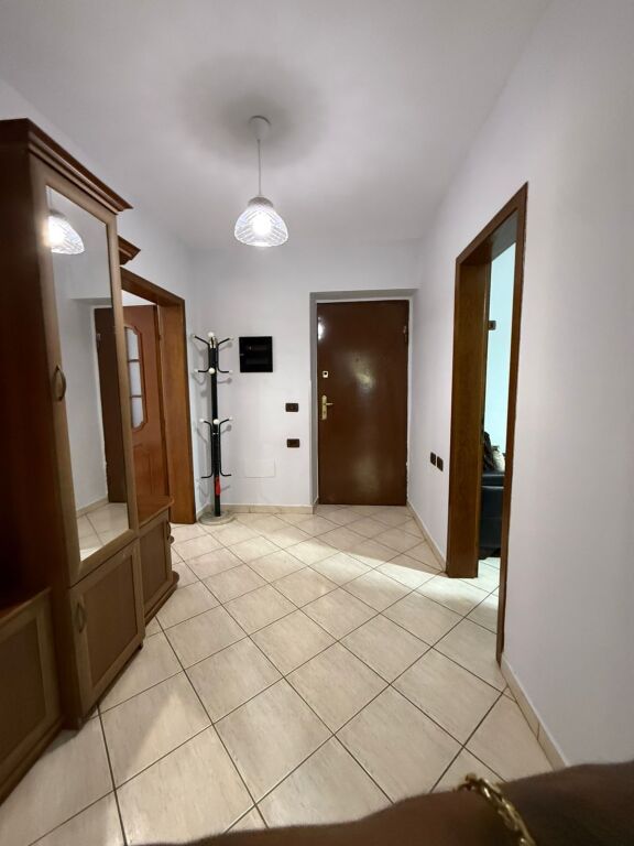 Apartament 2+1 me qera tek 21 Dhjetori