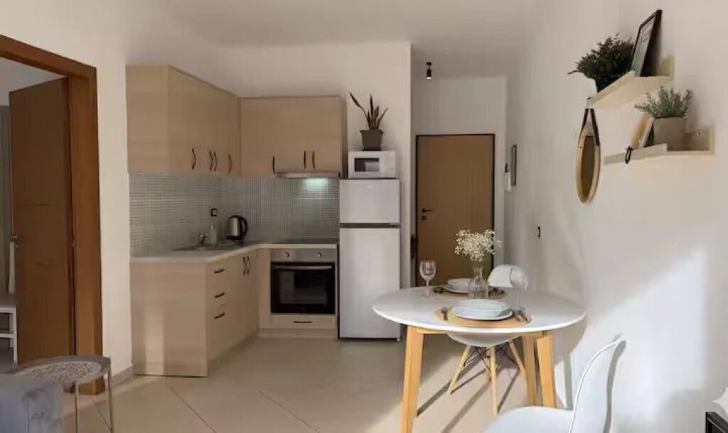 Durazzo, Via Pavaresia | 1+1 | 55 m² | 5 minuti dalla spiaggia | Completamente ristrutturato