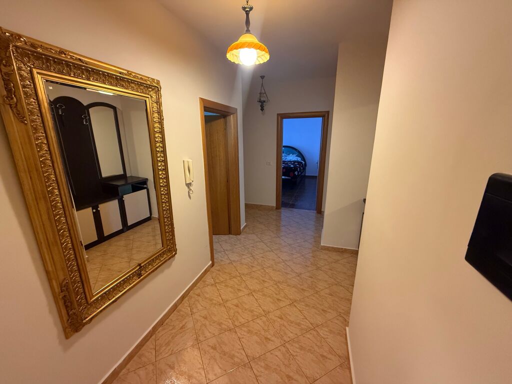 🏡 Jepet me qira apartament 2+1 në Bulevardin Gjergj Fishta!