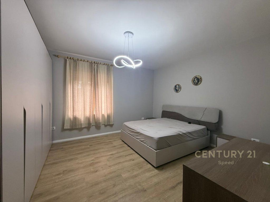 Apartment 1+1 and parking space for rent near the Medrese! (50,000leke )