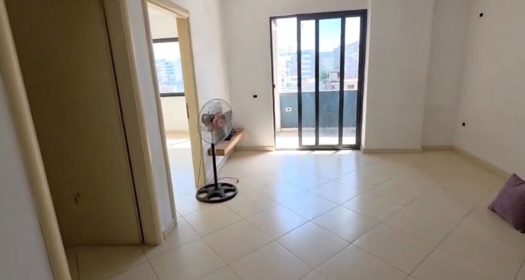Apartment for rent 2+1 empty in Astir!