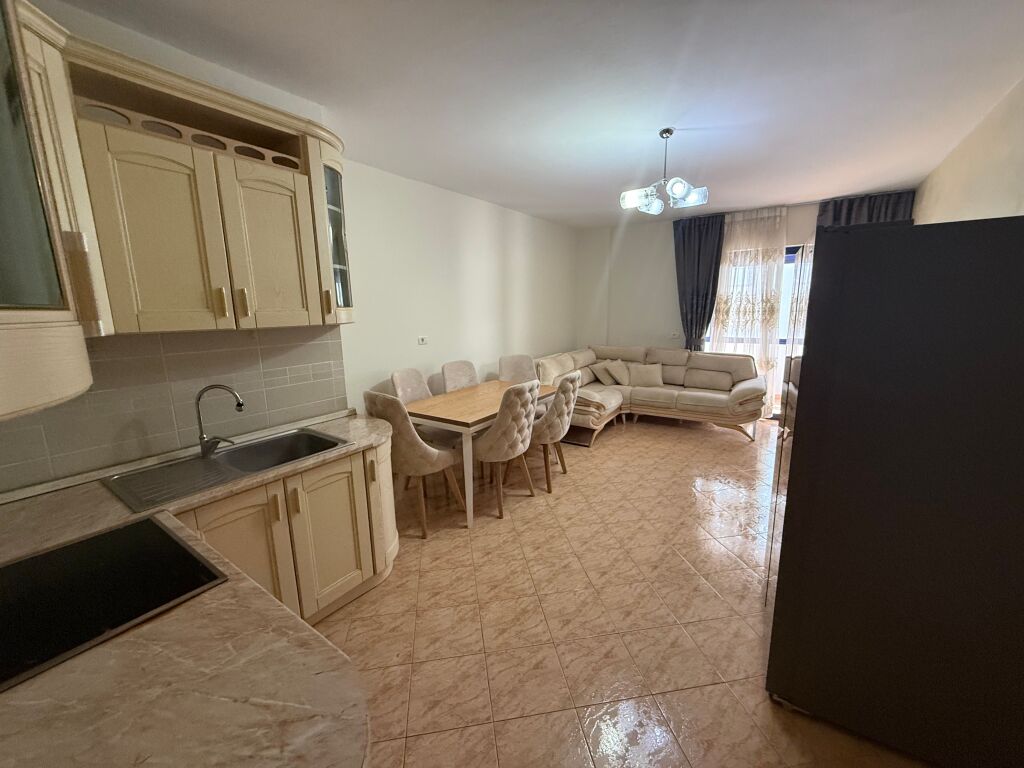 🏡 Jepet me qira apartament 2+1 në Bulevardin Gjergj Fishta!