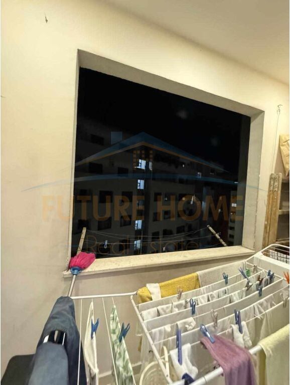 Shitet, Apartament 2+1+2, Unaza e Re.