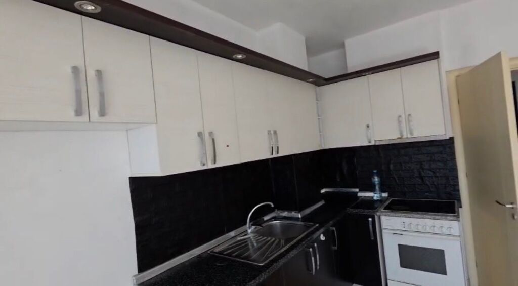 Apartment for rent 2+1 empty in Astir!