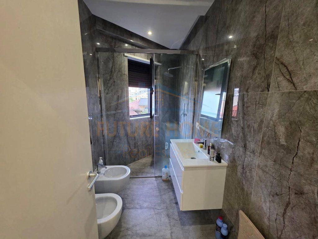 Rent, Apartment 2+1+2+Parking Space, Durres Street