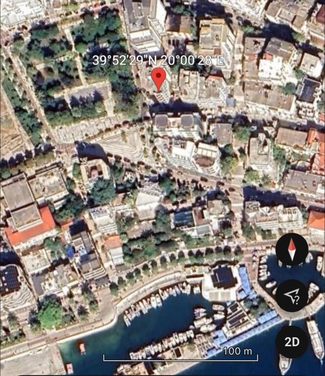 Apartament me Pamje nga Deti ne Qender te Sarandes