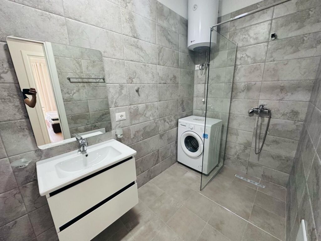 Affittasi Appartamento 2+1+1 Posto Auto + 1 Balcone
