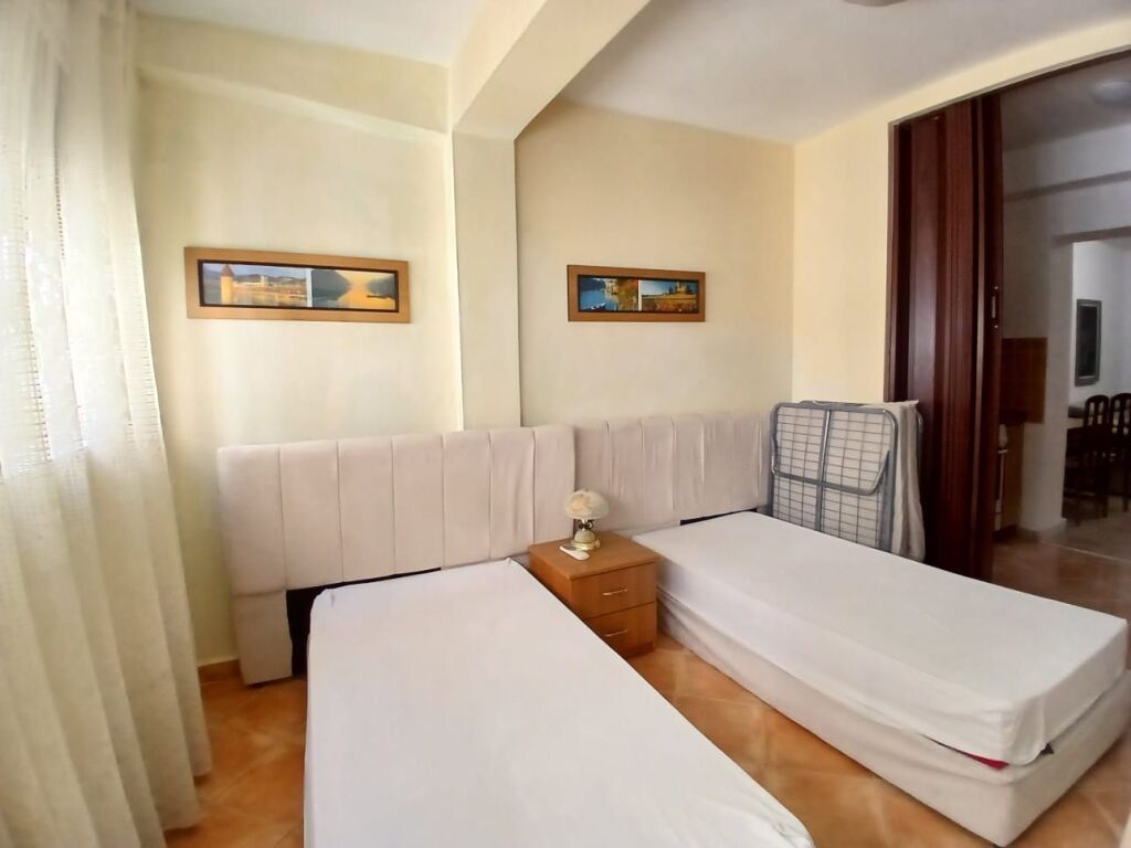 In Affitto Appartamento 1+1+1 Balcone