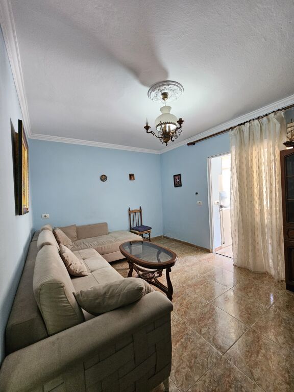 JEPET ME QIRA APARTAMENT 1+1 – RRUGA E ELBASANIT, PRANË ATSH-së