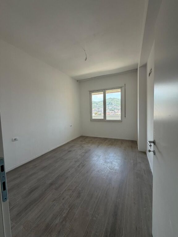 Apartament ne shitje 2+1 te Golden Park
