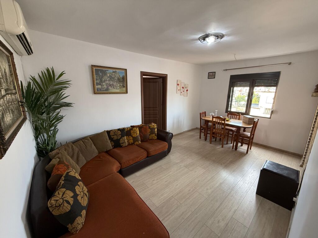 Apartment 2+1 for sale Brryl roadside