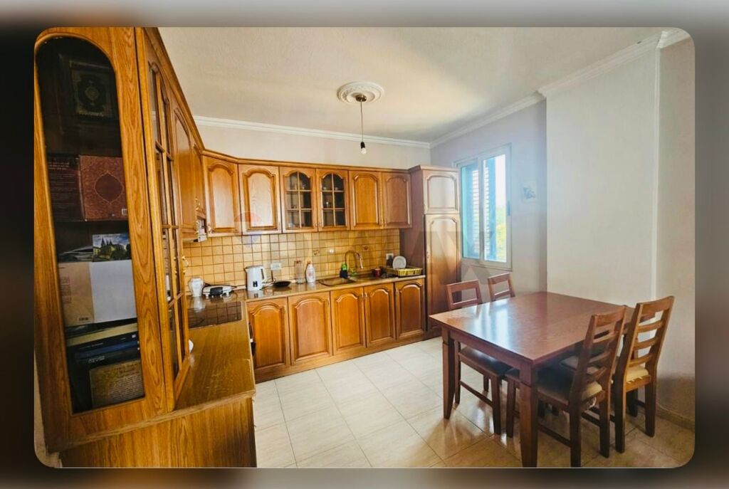 🏡 Apartament 2+1 me Qira – Rruga e Elbasanit