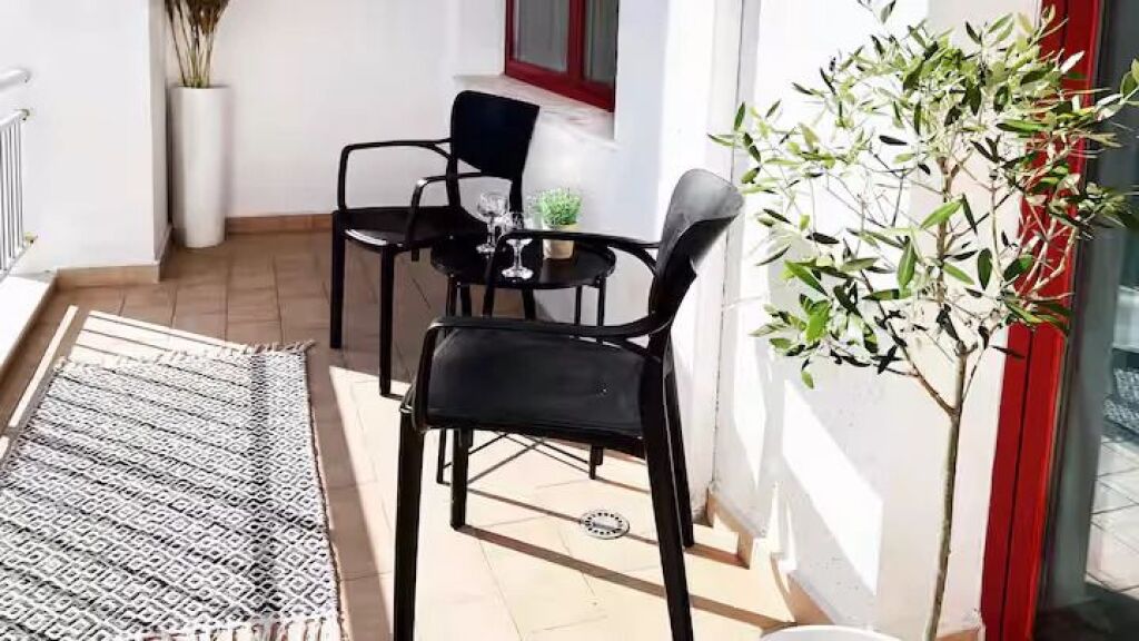 Durazzo, Via Pavaresia | 1+1 | 55 m² | 5 minuti dalla spiaggia | Completamente ristrutturato