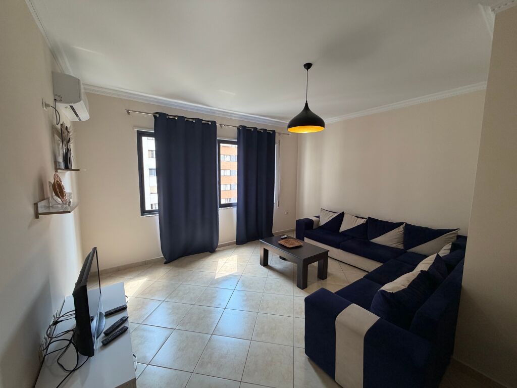 Appartamento moderno 2+1 in affitto Astir, Big Pjata