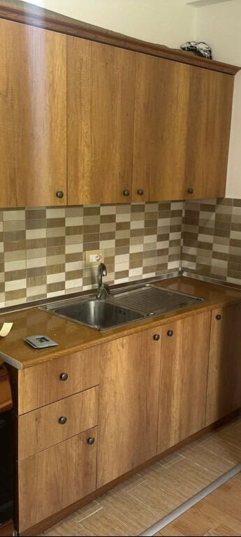 GARSIONERE 25000 LEKE,ASTIR