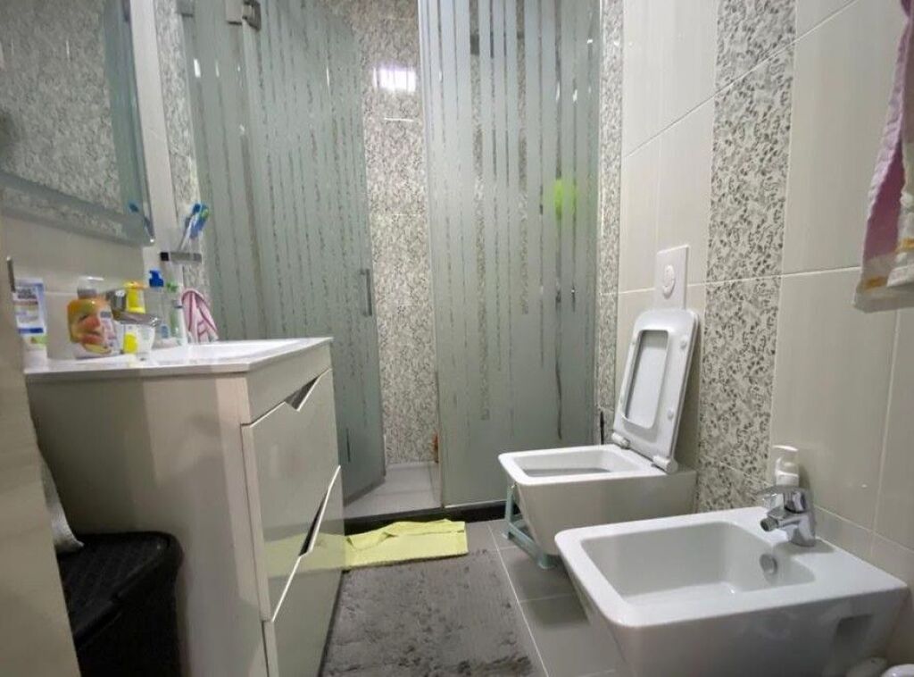 Tek Kika 2 Shesim Apartament 2+1!